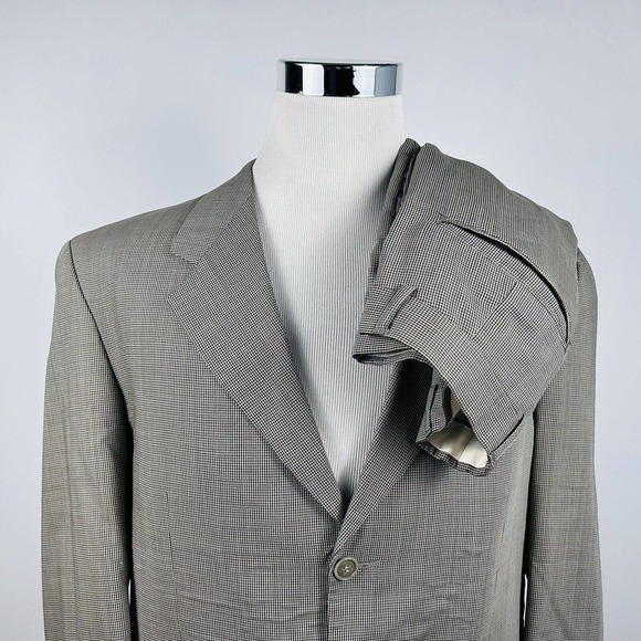 Jones New York 42S Suit 34x28 Pleated Wool Blend Three Button Beige Houndstooth